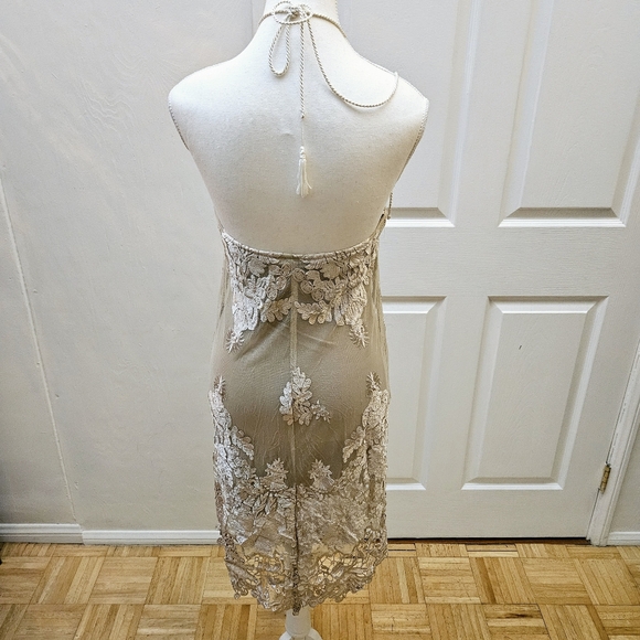 NEW SKY Cocktail Backless Nude Tan Lace Layered Halter Mini Dress S - Picture 6 of 10